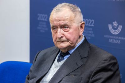 Vidinis ugnikalnis virš neramaus pasaulio. Seimo skaitykloje pristatomas Lietuvos Nepriklausomybės Akto signataro Romo Gudaičio romanas „Karaliaučiaus ugnikalnis“