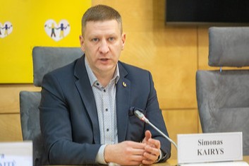 Seimo nario S. Kairio pranešimas: liberalo idėja stiprinti mokytojų savireguliaciją virsta kūnu – darbą pradeda Mokomųjų dalykų tarybos