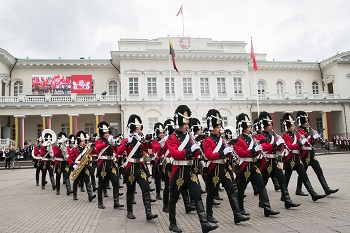 2020 metų Valstybės (Lietuvos Karaliaus Mindaugo karūnavimo) ir Tautiškos giesmės dienos minėjimas