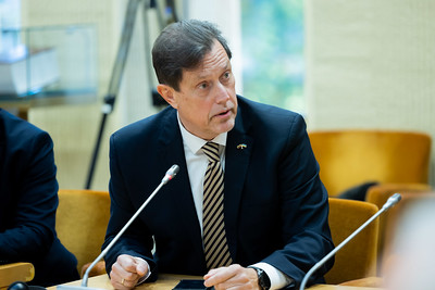 Seimo narių R. Baškienės, V. Juozapaičio ir V. Kernagio pranešimas: „Dėl Komiteto sprendimo Dėl Kultūros bendruomenės iniciatyvinės grupės pozicijos“