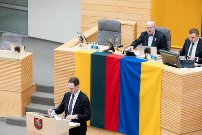 TV apžvalgoje „Seimo savaitė“: priimtas kitų metų valstybės biudžetas, aptarta vaikų bėgimo iš namų problema, Seimo bendruomenės kalėdinės akcijos