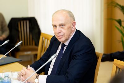 Seimo LSDP frakcijos pranešimas: LSDP frakcija tęsia konsultacijas su ūkininkų ir smulkiojo verslo atstovais

