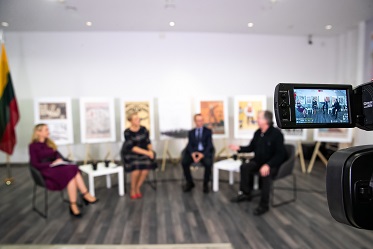 2020-09-28 Filming of a podcast, Seimas Frequency, in the Visitor Centre of the Seimas