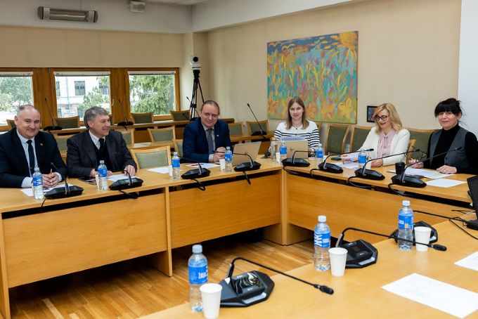 05-07 ANTK posėdis vidutinė.jpg