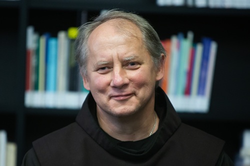 Paroda „LAISVAS NELAISVOJE ŠALYJE. Laisvės premijos laureatas Julius Sasnauskas“