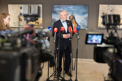 TV apžvalgoje „Seimo savaitė“: griežtesni reikalavimai šauliams, užsienio lietuvių patirtys Lietuvos kariuomenėje, Seimo apdovanojimai šviesuoliams iš  regionų