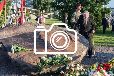 Aukščiausiosios Tarybos-Atkuriamojo Seimo gynėjo, kario savanorio Artūro Sakalausko žūties 30-ųjų metinių minėjimo nuotraukos (2021 m. rugpjūčio 21 d.)