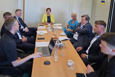 Lietuvos delegacija ETPA vasaros sesijoje: demokratijos apsauga nuo dirbtinio intelekto grėsmių, transnacionalinės represijos ir žmogaus teisių klausimai