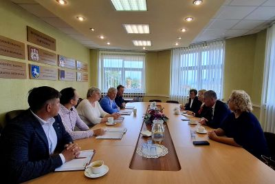 Kultūros komiteto pirmininko K. Vilkausko vizitas Kupiškio rajone: dėmesys kultūros paveldui ir bendradarbiavimui

