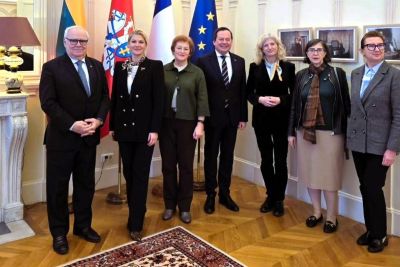 Tarpparlamentinių ryšių su Prancūzijos Respublika grupės atstovės su darbo vizitu lankėsi Paryžiuje

