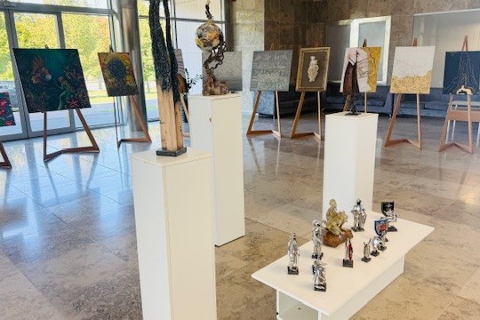 VŠĮ „Respublikinis resocializacijos centras“ paroda „Menas mus suartina“ (II rūmai, laisvas įėjimas)