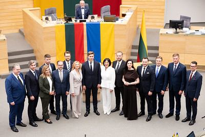 Prisiekė dvidešimt pirmosios Vyriausybės nariai