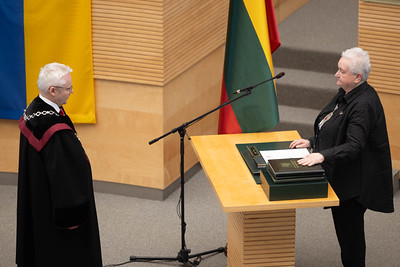 Prisiekė Seimo narė Vilija Targamadzė