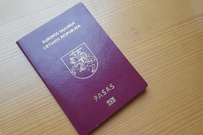 Seimas spręs dėl neterminuoto asmens tapatybės kortelės ir paso galiojimo piliečiams nuo 65 metų