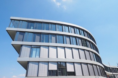 Seimas priėmė Statybos įstatymo pataisas dėl pastatų energinio naudingumo