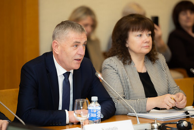 Seimo LSDP frakcijos pranešimas: Seime – raginimai stiprinti seniūnaičius, įspėjimai dėl motyvacijos krizės

