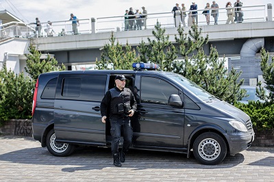 Svarstomi siūlymai leisti Vadovybės apsaugos tarnybai ir už Lietuvos ribų saugoti visus saugomus asmenis