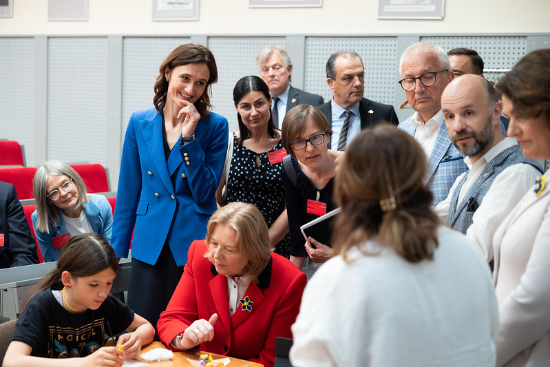 2023 06 09  </br>  Lankymasis Ukrainos centre kartu su Vokietijos Bundestago Prezidente Bärbel Bas