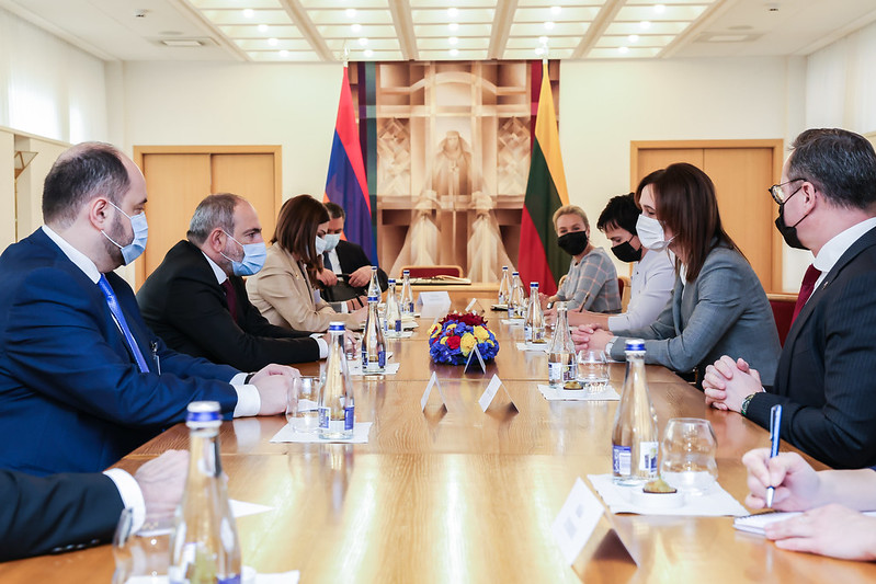 2021 10 04 </br>Seimo Pirmininkės Viktorijos Čmilytės-Nielsen susitikimas su Armėnijos Ministru Pirmininku Nikolu Pašinianu