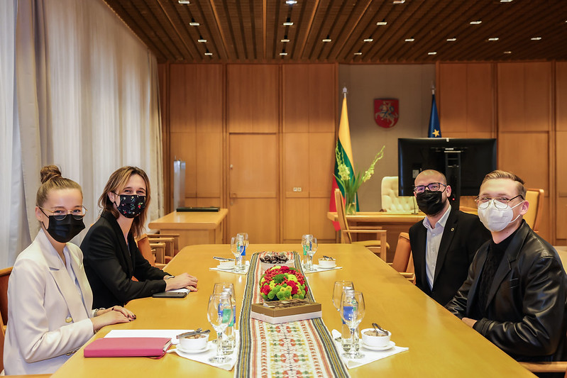 2021 09 03</br> Seimo Pirmininkės Viktorijos Čmilytės-Nielsen susitikimas su Lietuvos jaunimo organizacijų tarybos atstovais
