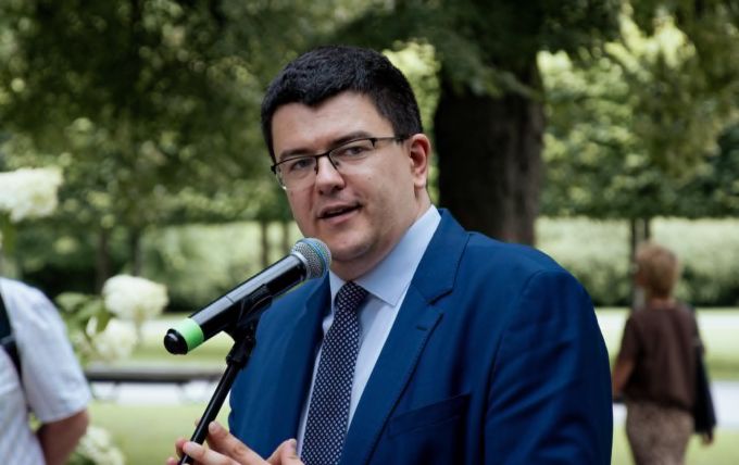 sinica vidutinė.jpg