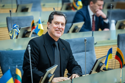 Seimo nario V. Juozapaičio pranešimas: „Valstybinės kalbos niekinimas vidurvasario tyloje“ 

