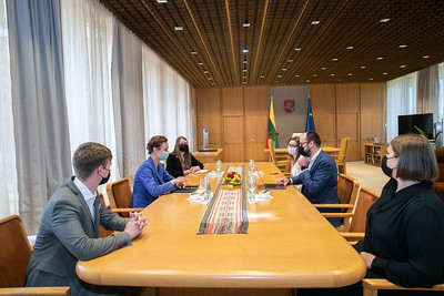 2021 06 16</br>Seimo Pirmininkės Viktorijos Čmilytės-Nielsen susitikimas su Lietuvos jaunimo organizacijų tarybos atstovais