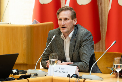 Seimo nario L. Jonausko pranešimas: stiprinama nelegalių statybų kontrolė
