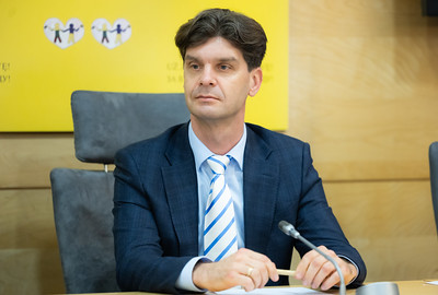 Seimo nario I. Vėgėlės pranešimas: „Skaitlinga valdančioji dauguma suformavo silpną Vyriausybę“