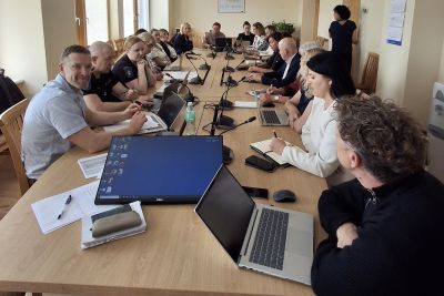 Socialinių reikalų ir darbo komitetas aptarė vyresnio amžiaus asmenų ir suaugusių asmenų su negalia nepriežiūrą