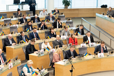 Seimas svarstys siūlymą tobulinti išmokų darbuotojams iš užsienio ir juos pritraukusiems darbdaviams reglamentavimą