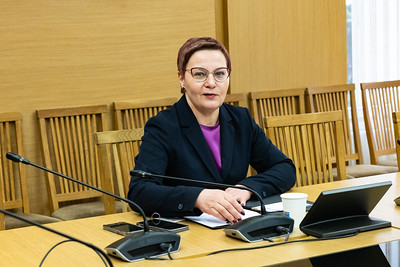 Seimo narės D. Ulbinaitės pranešimas: „Neužmirškit išsikelti vėliavos“: Seimo narės Daivos Ulbinaitės akcija Vilniaus rajone