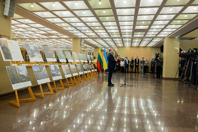 TV apžvalgoje „Seimo savaitė“: apie greitosios medicinos pagalbos darbuotojų padėties gerinimą, trečiųjų karo Ukrainoje metinių minėjimą ir išskirtinę Seimo kanceliarijos parodą