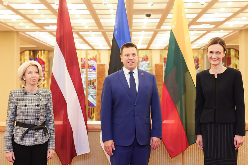 2021 08 18</br> Seimo Pirmininkės susitikimas su Estijos ir Latvijos parlamentų vadovais Jūriu Ratu ir Inara Mūrniece