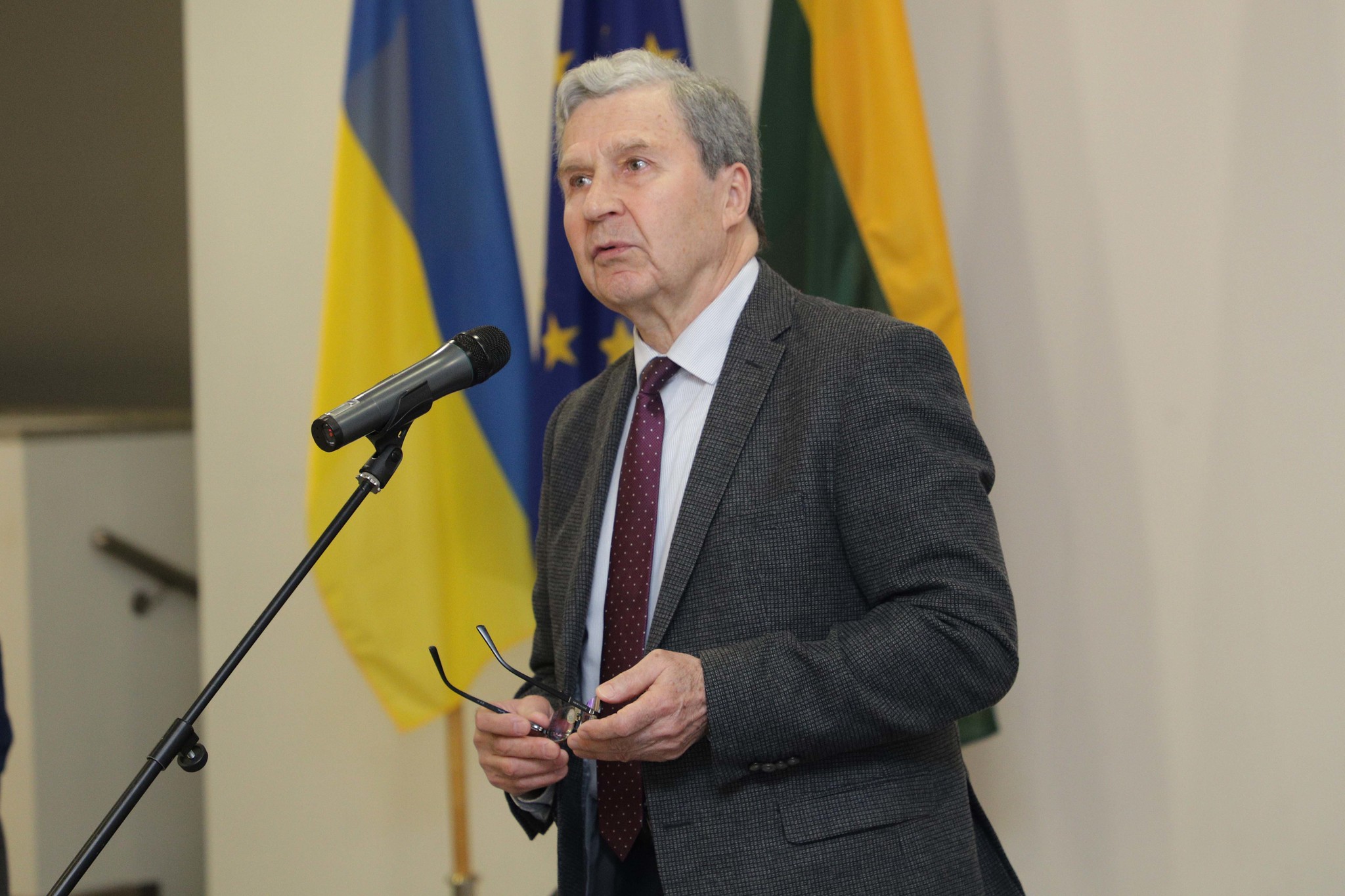 30 March 2022 
Our Constitution: Conversation with Vytautas Sinkevičius, co-drafter of the Constitution of the Republic of Lithuania, Professor of the Mykolas Romeris University 
