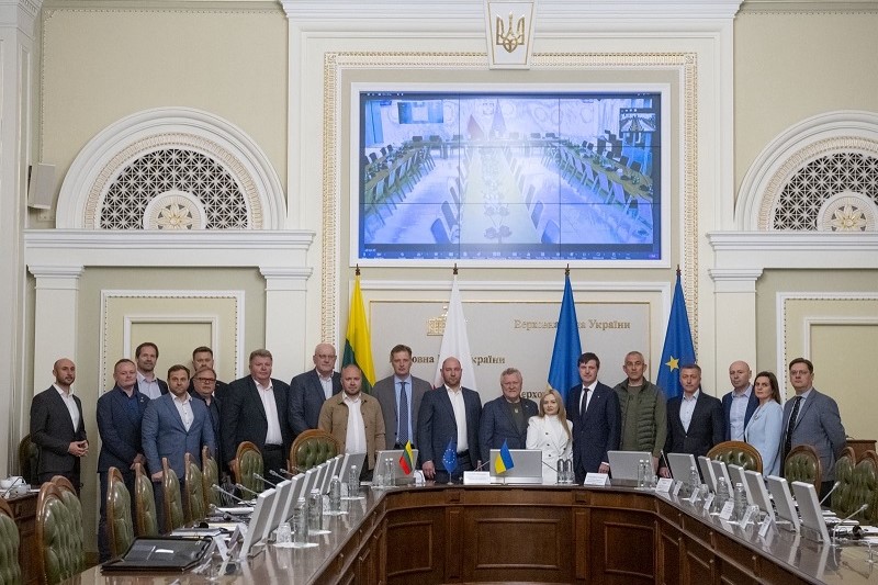 UA parlamente_01.jpg