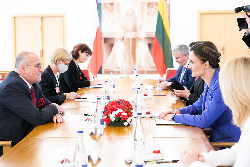2021 09 06</br>Seimo Pirmininkės Viktorijos Čmilytės-Nielsen susitikimas su Lenkijos užsienio reikalų ministru Zbignevu Rau