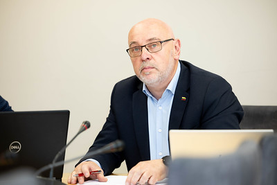 Seimo nario A. Radvilavičiaus pranešimas apie spaudos konferenciją „Ar sugrąžinsime žmonėms galimybę skirti paramą mokykloms?“