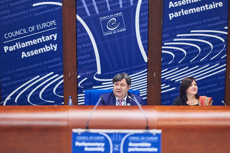 Europos Tarybos Parlamentinės Asamblėjos sesiją Strasbūre pradėjęs Lietuvos delegacijos pirmininkas kvietė įgyvendinti visas 2022 m. priimtas rezoliucijas, kuriose raginama suteikti Ukrainai visokeriopą pagalbą