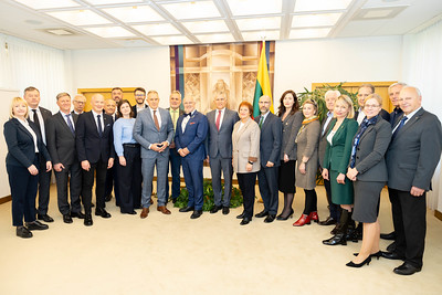 2025 10 08</br>Seimo Pirmininko susitikimas su Nacionalinių verslo asociacijų atstovais