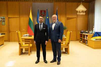 2026 06 15<br>Seimo Pirmininko Juozo Oleko susitikimas su Lenkijos Seimo Užsienio reikalų komiteto pirmininko pavaduotoju Radoslavu Fogieliu