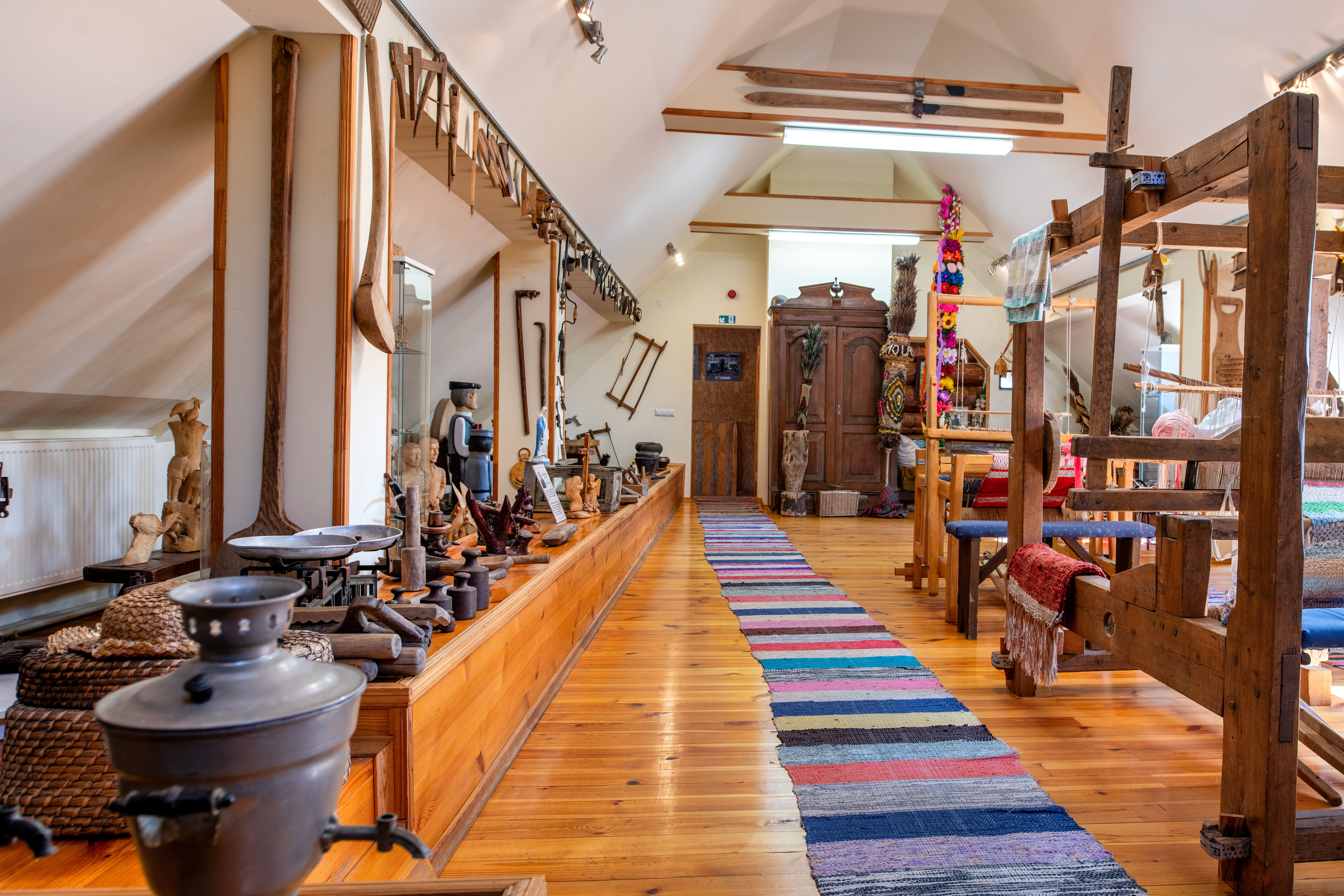 Paroda „Vilniaus krašto etnografinis muziejus: tapatybė, amatai, atmintis“ (II rūmai, įėjimas nuo upės pusės)