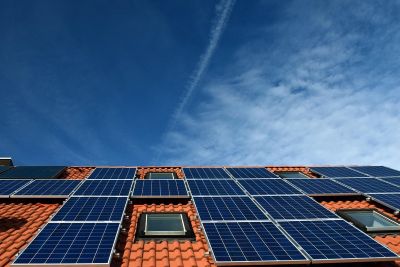 Energetikos ir darnios plėtros komisija: gaminantys vartotojai – pokyčių variklis, bet sistema turi veikti teisingai visiems