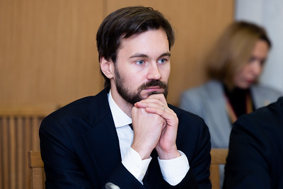 Seimo nario R. Baranovo pranešimas: „Seime – Helsinkio baigiamojo akto reikšmės aptarimas su prof. T. Venclova, signataru V. P. Andriukaičiu“
