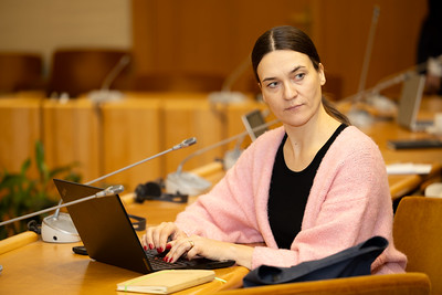 Seimo narės R. Morkūnaitės-Mikulėnienės pranešimas: Seimo narė kreipėsi į institucijas dėl galimo psichologinio smurto, seksualinio priekabiavimo ir darbo teisės pažeidimų Nacionalinėje švietimo agentūroje