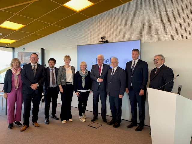 Beneliukso konferencija.png