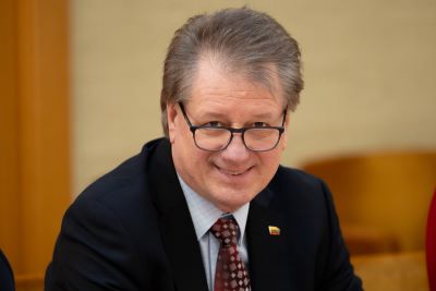 Seimo nario S. Čaplinsko pranešimas apie spaudos konferenciją: „Kasmet 1200 gyvybių – kaip sustabdyti plaučių vėžio epidemiją Lietuvoje?“