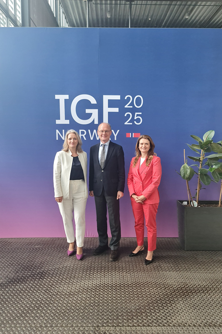 IGF 1 diena į vidų.png