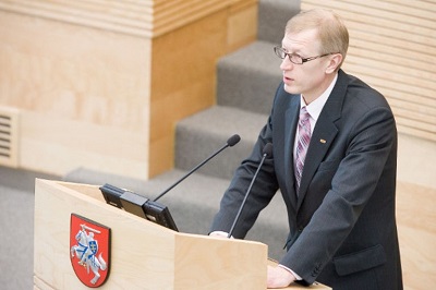 Seimo Pirmininko pavaduotojo Algio Kašėtos kalba, pasakyta Steigiamojo Seimo 90-mečio proga (2010 m. gegužės 11 d.)
