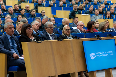 LSDP frakcijos pranešimas: Socialdemokratai remia policijos pareigūnų reikalavimus: angelų sargų žeminimas ir stumdymas turi baigtis